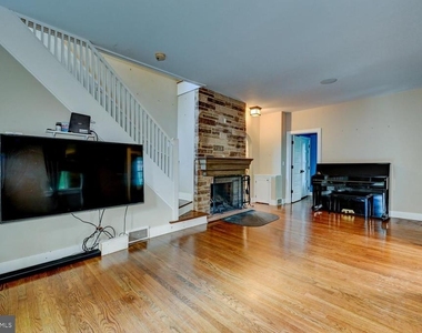 353 Cherry Hill Road - Photo Thumbnail 8