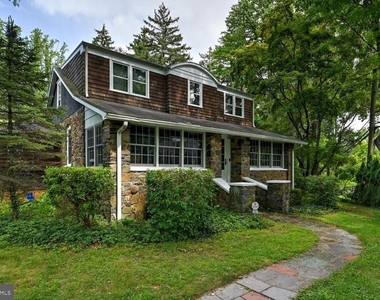 353 Cherry Hill Road - Photo Thumbnail 3