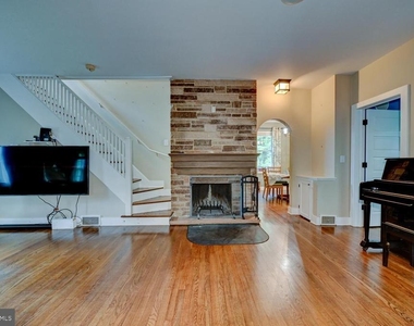 353 Cherry Hill Road - Photo Thumbnail 6