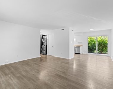 1208 Manassas - Photo Thumbnail 4