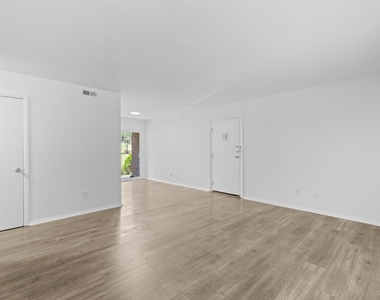 1208 Manassas - Photo Thumbnail 3