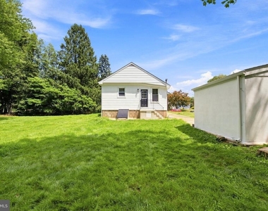 107 Broad Avenue - Photo Thumbnail 25