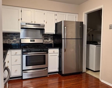 237 Andover Place - Photo Thumbnail 12