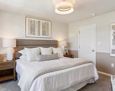 122 Essex Drive - Photo Thumbnail 20