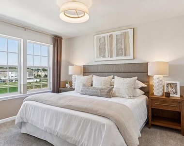 122 Essex Drive - Photo Thumbnail 19
