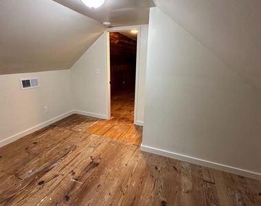 104 S Pearl St S S - Photo Thumbnail 8