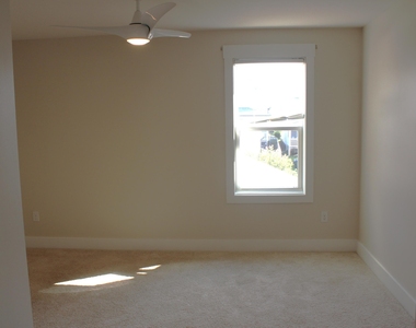 1521 Rhodeschool Drive - Photo Thumbnail 10