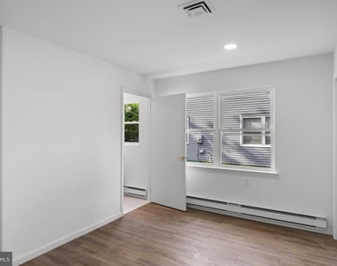 109 Huntington Drive - Photo Thumbnail 20