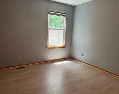 8 Partridge Court - Photo Thumbnail 32