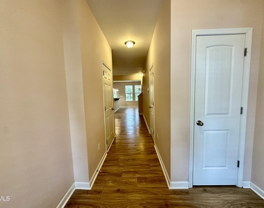 1415 Montonia Street - Photo Thumbnail 2