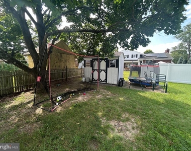 551 French Street - Photo Thumbnail 16