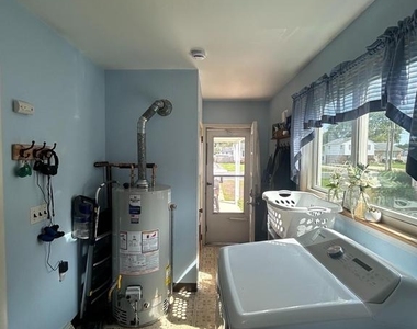 551 French Street - Photo Thumbnail 18