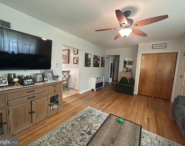 551 French Street - Photo Thumbnail 2