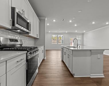 1105 Aberleigh Lane - Photo Thumbnail 9