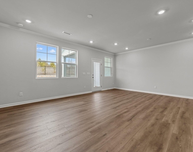 1105 Aberleigh Lane - Photo Thumbnail 11