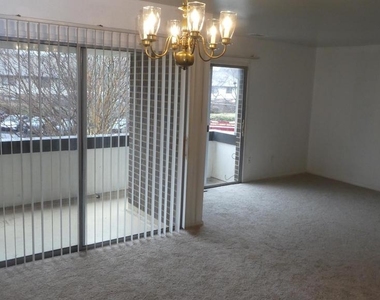 10214 Prince Place - Photo Thumbnail 2