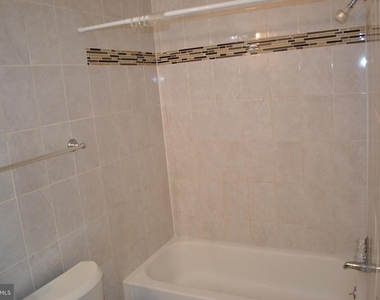 10214 Prince Place - Photo Thumbnail 16