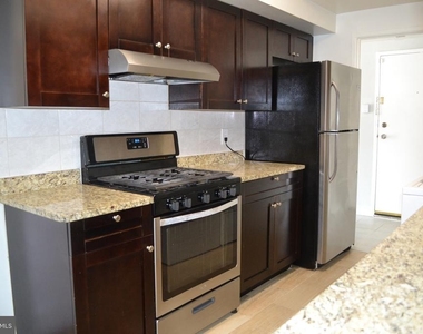 10214 Prince Place - Photo Thumbnail 7