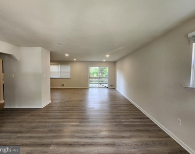 2703 Bey Court - Photo Thumbnail 5