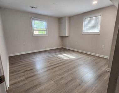 2703 Bey Court - Photo Thumbnail 20