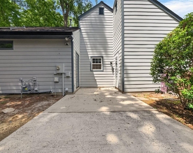105 Ellsworth Place - Photo Thumbnail 14