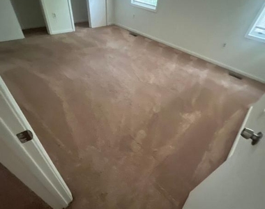 12809 Cheval Court - Photo Thumbnail 17