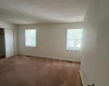 12809 Cheval Court - Photo Thumbnail 14
