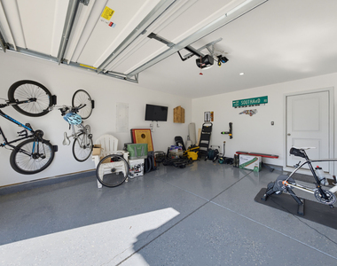 5933 Illuminate Avenue - Photo Thumbnail 18