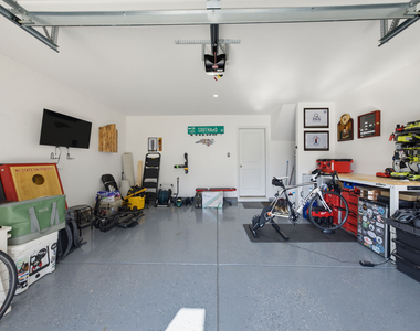 5933 Illuminate Avenue - Photo Thumbnail 20