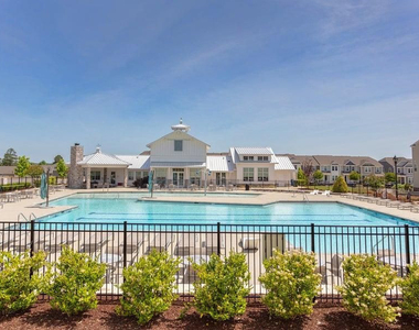 5933 Illuminate Avenue - Photo Thumbnail 23