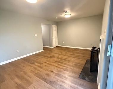 5023 Colburn Terrace - Photo Thumbnail 32
