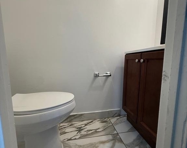 5023 Colburn Terrace - Photo Thumbnail 11