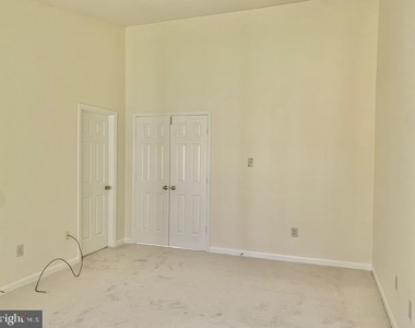 2611 Little Vista Terrace - Photo Thumbnail 13