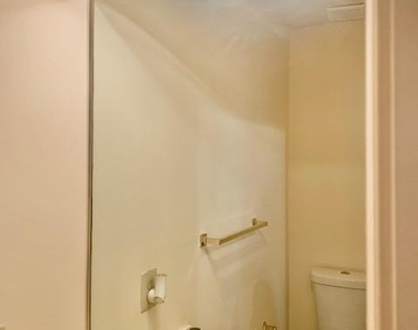 2611 Little Vista Terrace - Photo Thumbnail 18