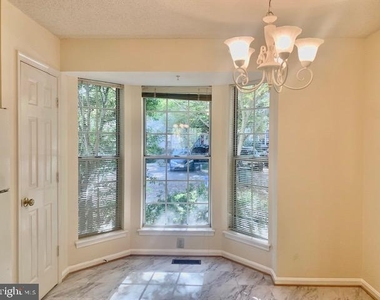 2611 Little Vista Terrace - Photo Thumbnail 6