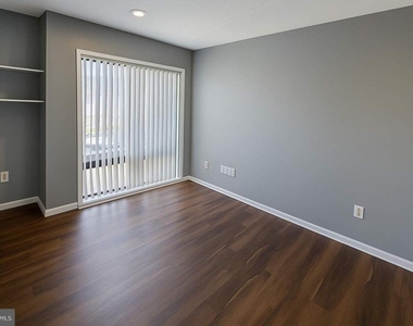 9926 Ridgeline Drive - Photo Thumbnail 7