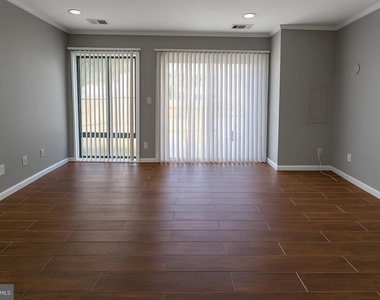9926 Ridgeline Drive - Photo Thumbnail 2