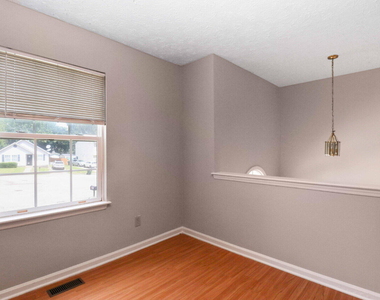 1709 Calypso Court - Photo Thumbnail 8