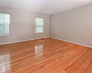1709 Calypso Court - Photo Thumbnail 9
