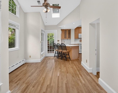 4705 Hunt Avenue - Photo Thumbnail 5