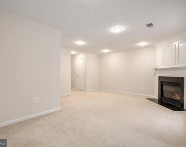 19421 Rayfield Dr - Photo Thumbnail 23