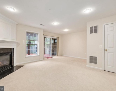 19421 Rayfield Dr - Photo Thumbnail 24