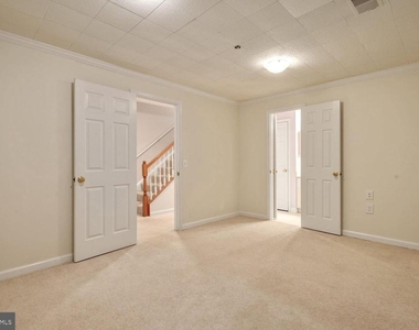 19421 Rayfield Dr - Photo Thumbnail 22