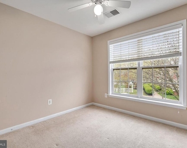 19421 Rayfield Dr - Photo Thumbnail 17