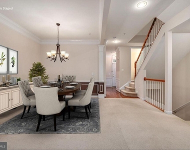 19421 Rayfield Dr - Photo Thumbnail 6