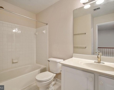 19421 Rayfield Dr - Photo Thumbnail 21