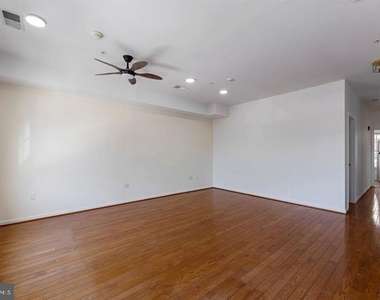 232 Main Street - Photo Thumbnail 15