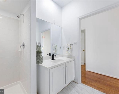232 Main Street - Photo Thumbnail 9