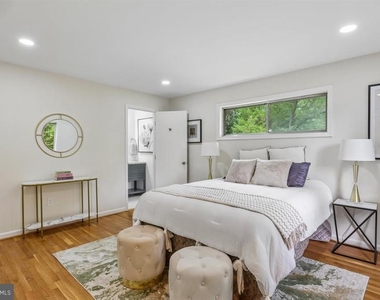 903 Annmore Drive - Photo Thumbnail 19