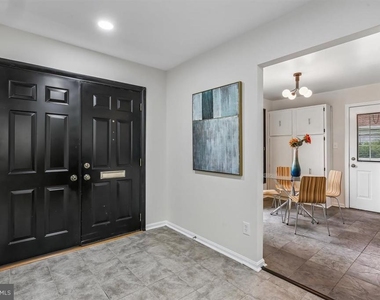 903 Annmore Drive - Photo Thumbnail 8